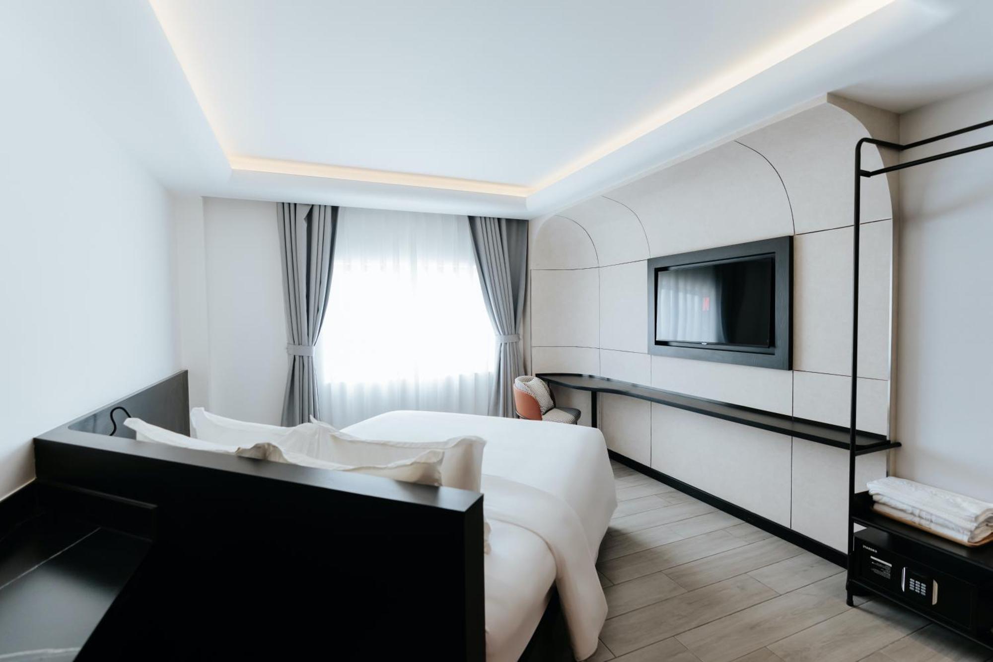 The Concept Hotel- City Center ホーチミン市 エクステリア 写真